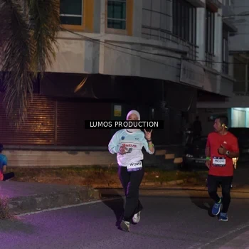 Runner Photo 7985334
