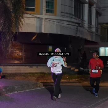 Runner Photo 7985338