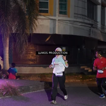 Runner Photo 7985351