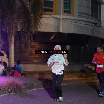 Runner Photo 7985352