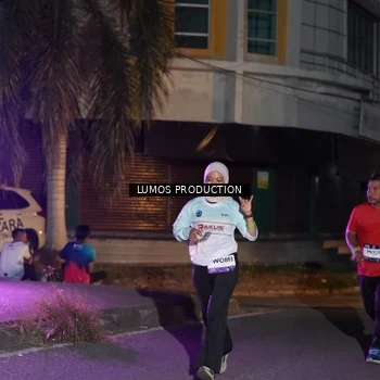 Runner Photo 7985357