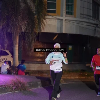 Runner Photo 7985358