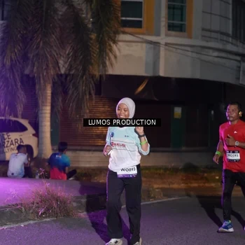 Runner Photo 7985363