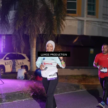 Runner Photo 7985376