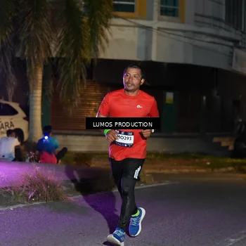 Runner Photo 7985380