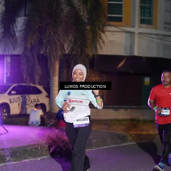 Runner Photo 7985384
