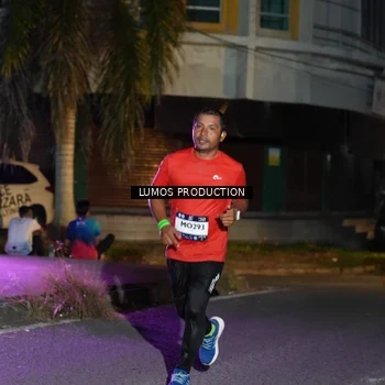 Runner Photo 7985385