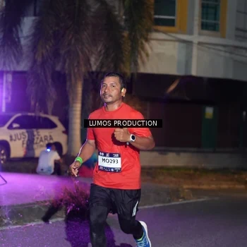 Runner Photo 7985396