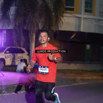 Runner Photo 7985399