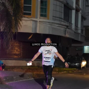 Runner Photo 7985406