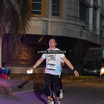 Runner Photo 7985412