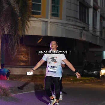 Runner Photo 7985415