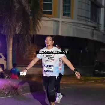 Runner Photo 7985424