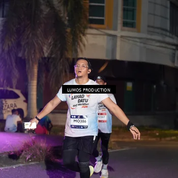 Runner Photo 7985432