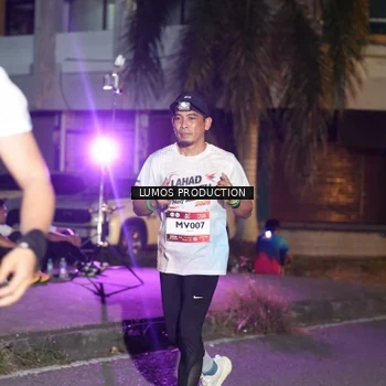 Runner Photo 7985439