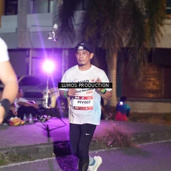 Runner Photo 7985443