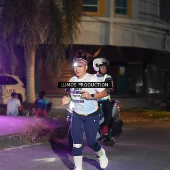 Runner Photo 7985500