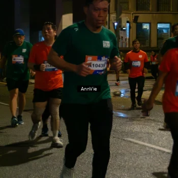 Runner Photo 7985530