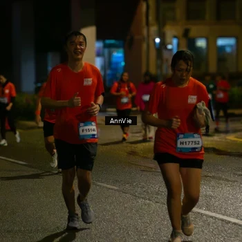Runner Photo 7985552