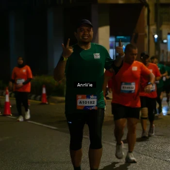 Runner Photo 7985557