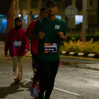 Runner Photo 7985573