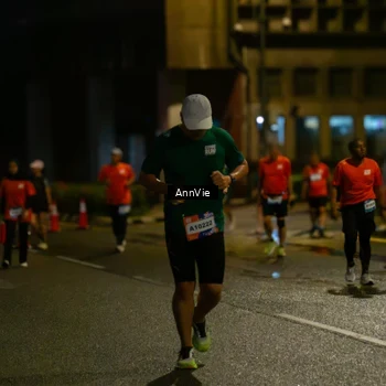 Runner Photo 7985592