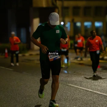 Runner Photo 7985595