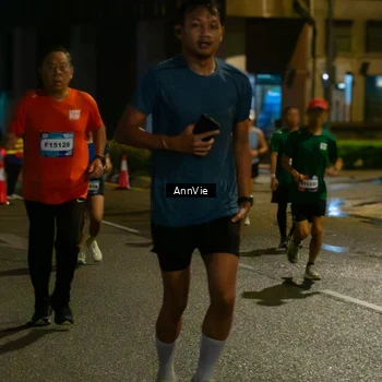 Runner Photo 7985674