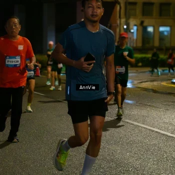 Runner Photo 7985675