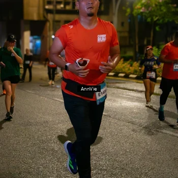 Runner Photo 7985726