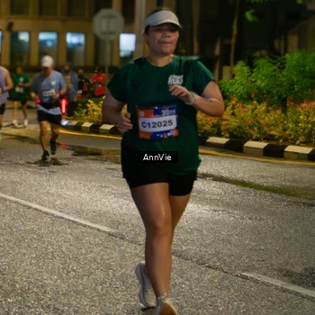 Runner Photo 7985733