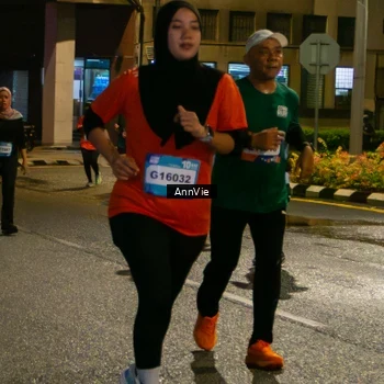 Runner Photo 7985738