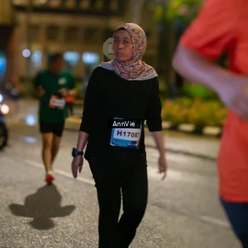 Runner Photo 7985750