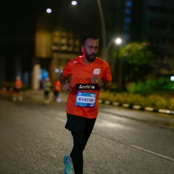 Runner Photo 7985802