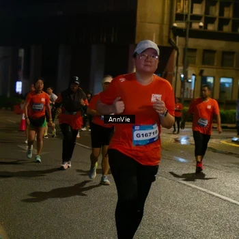 Runner Photo 7985810