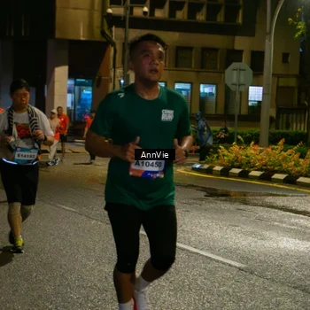 Runner Photo 7985836