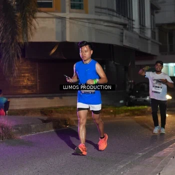 Runner Photo 7985843