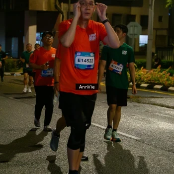 Runner Photo 7985871