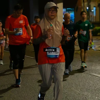 Runner Photo 7985875