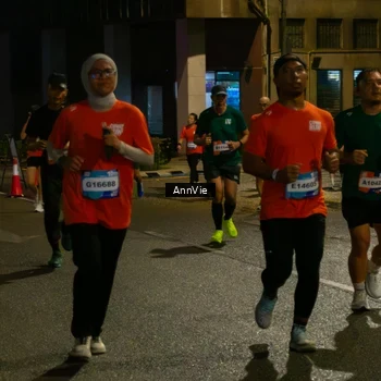 Runner Photo 7985880