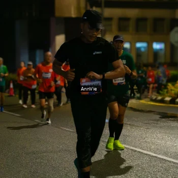 Runner Photo 7985890