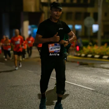 Runner Photo 7985892