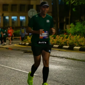 Runner Photo 7985896