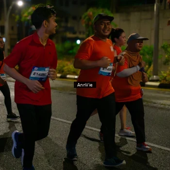 Runner Photo 7985915