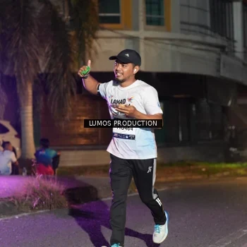 Runner Photo 7985916