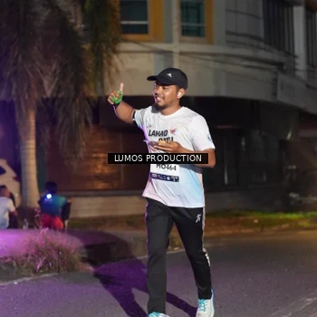 Runner Photo 7985917