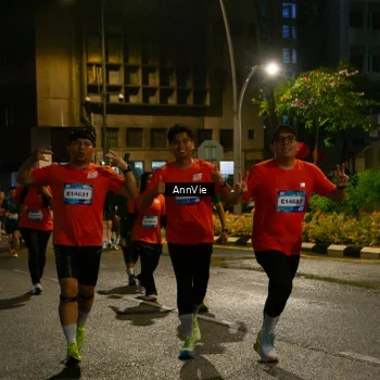 Runner Photo 7985947
