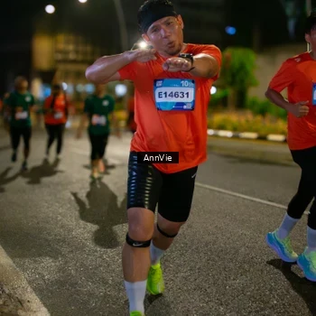 Runner Photo 7985956