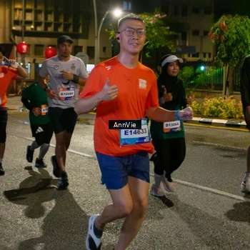 Runner Photo 7985971