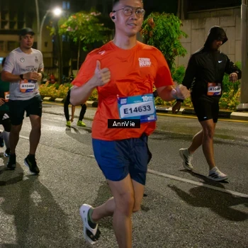 Runner Photo 7985975